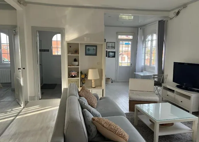 شقة La Charmeuse A 500m De *